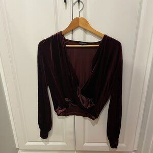 Dynamite Women's Velvet Low Cut Burgundy Longsleeve-Sz L